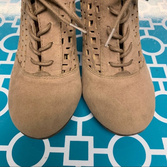 Adorable wedges💫 - Picture 5 of 7